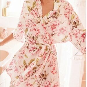 SHOW ME YOUR MUMU Garden of Blooms Robe White/Pink/Green Women's OS